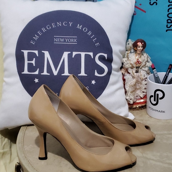 Me Too Heels - Picture 3 of 6